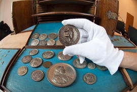 Protect Your Coin Collection by Choosing the Best Coin Holders